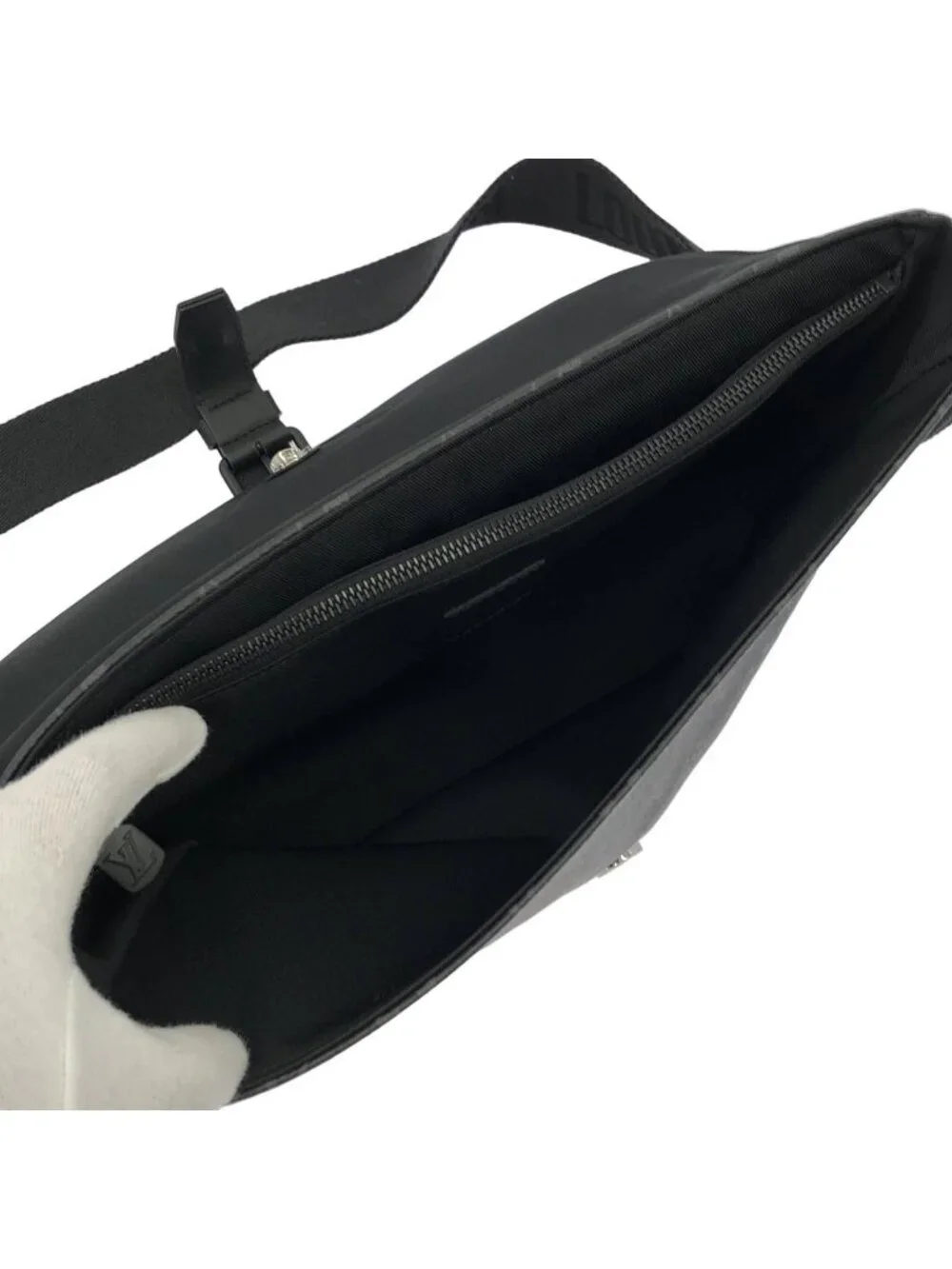 Louis Vuitton Monogram Eclipse Montsouris Messenger Shoulder Bag